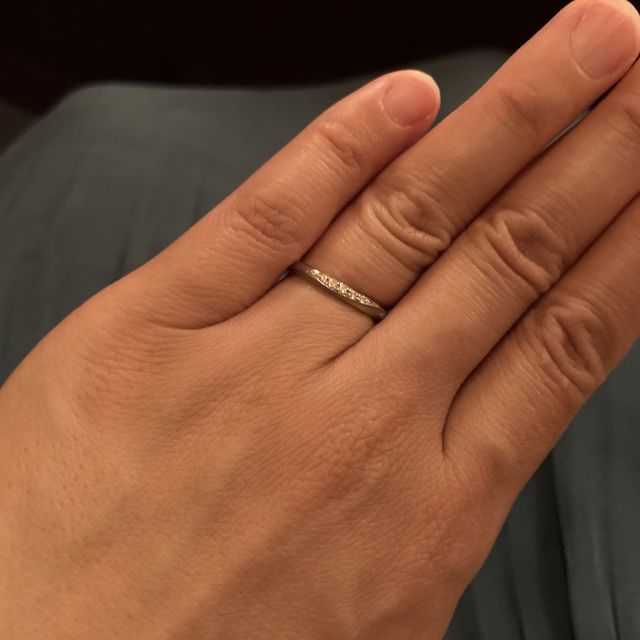 【ケイウノ ブライダル(K.UNO BRIDAL)の口コミ】 デザインが気に入りました。私はダイヤがあるものがよかったので、その存…