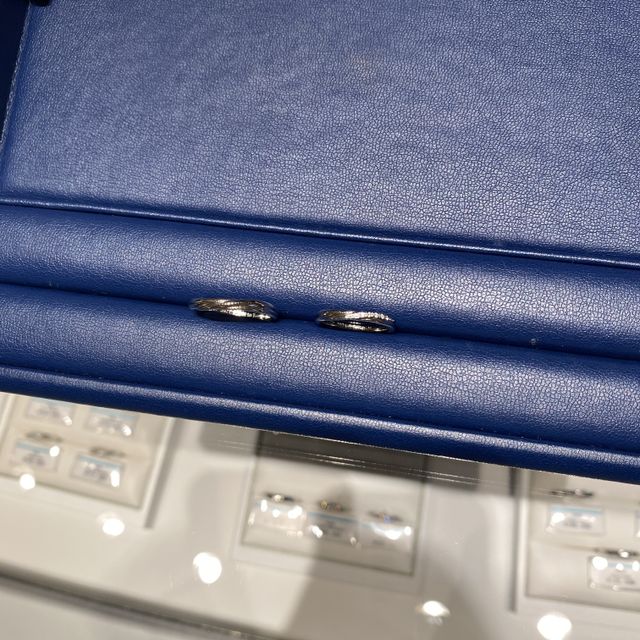 【銀座ダイヤモンドシライシの口コミ】 シンプルで毎日普段使いしやすいものを探していました。シライシさんのは…