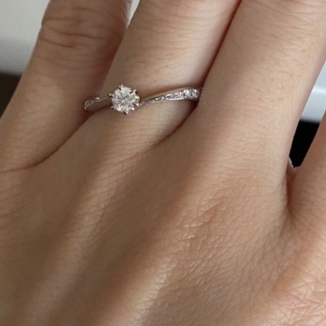 【TRECENTI(トレセンテ)の口コミ】 関節がゴツゴツしているため、出来るだけ目立ちにくいデザインを探してい…