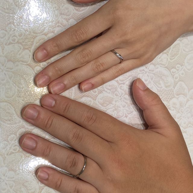 【アイプリモ(I-PRIMO)の口コミ】 指輪のデザインはペアではなくて、お互いに気に入ったデザインを選びまし…