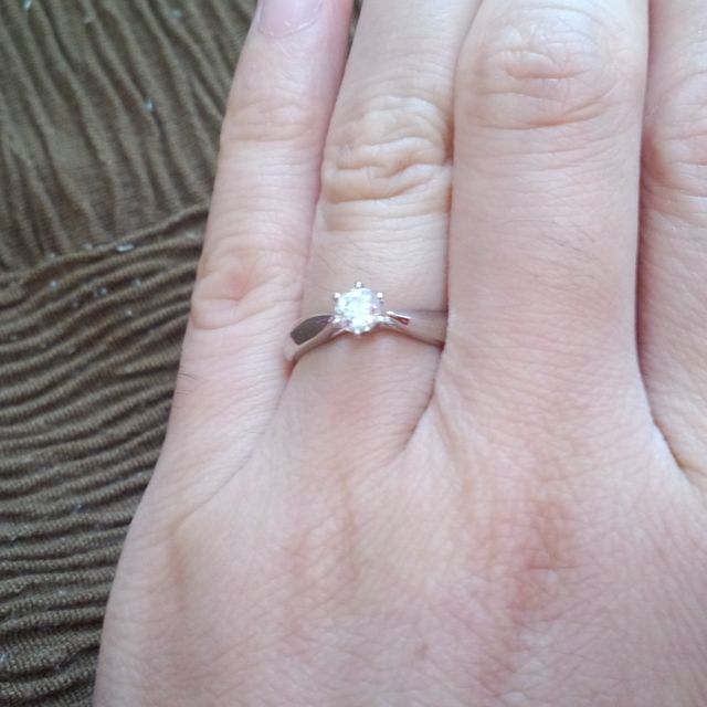 【エクセルコダイヤモンド(EXELCO DIAMOND)の口コミ】 指にはめた時に、しっくりきて似合っていると思いました。いくつか他のも…