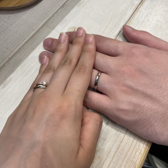 【Hamri(ハムリ)の口コミ】 2人でどのデザインを決めるところから始まり、ろうを切ったりなどの作業を…