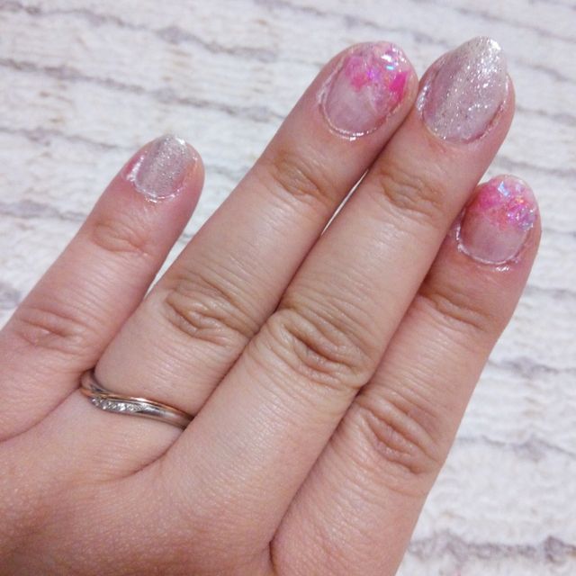 【ケイウノ ブライダル(K.UNO BRIDAL)の口コミ】 こちらのショップで婚約指輪も購入したため、重ね付けした時に相性のいい…