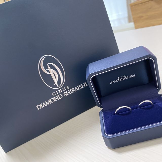 【銀座ダイヤモンドシライシの口コミ】 奥さんの指に合う結婚指輪を探していた中、たまたま訪れたダイヤモンドシ…