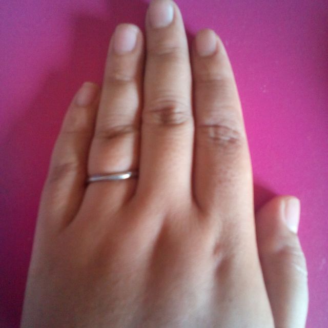 【canal4℃(カナルヨンドシー)の口コミ】 普段から常に着けるつもりで探していましたので石が表に無くシンプルなも…