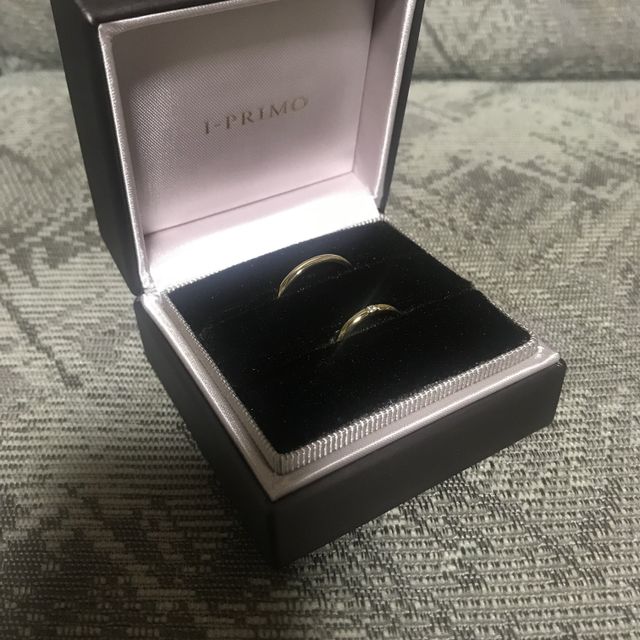 【アイプリモ(I-PRIMO)の口コミ】 色はイエローゴールド、価格帯は5〜6万円ほど、ダイヤは埋め込み式のもの…