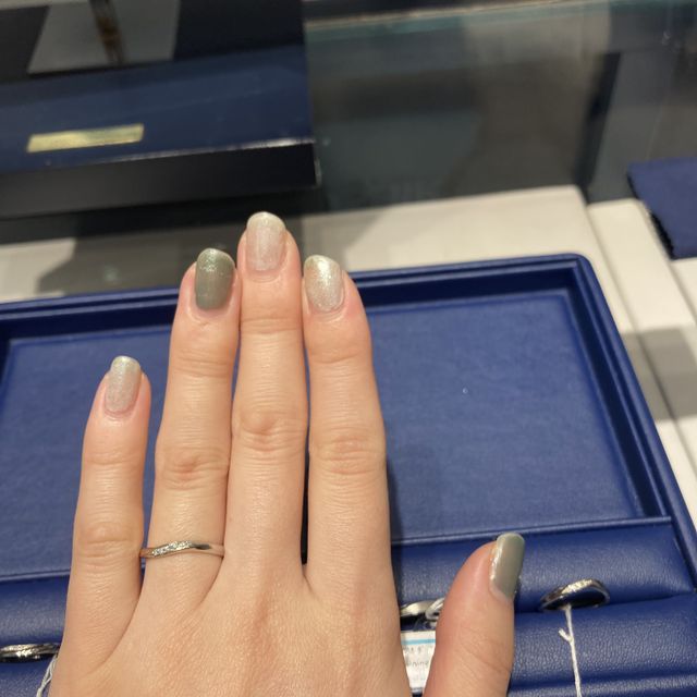 【銀座ダイヤモンドシライシの口コミ】 指輪の種類がとても多く、いろいろな指輪をみせてもらいました。自分の好…