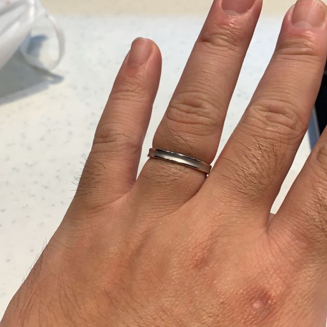 【ケイウノ ブライダル(K.UNO BRIDAL)の口コミ】 派手すぎず、ファッションの邪魔にならず、しかしデザイン性のあるものを…