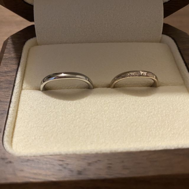 【TANZO.(鍛造指輪)の口コミ】 指輪のデザインはオーダーメイドで作れるので好きなデザインや形・色など…