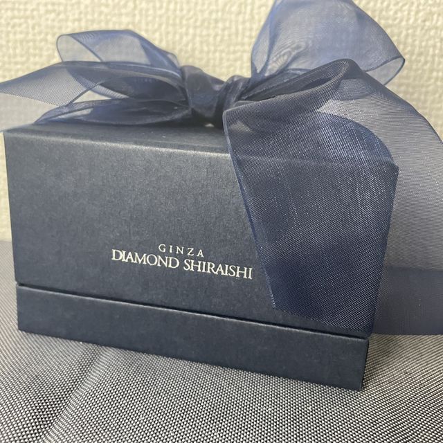 【銀座ダイヤモンドシライシの口コミ】 着け心地を重視し、二人にとって1番しっくりくるものを選びました。手の形…