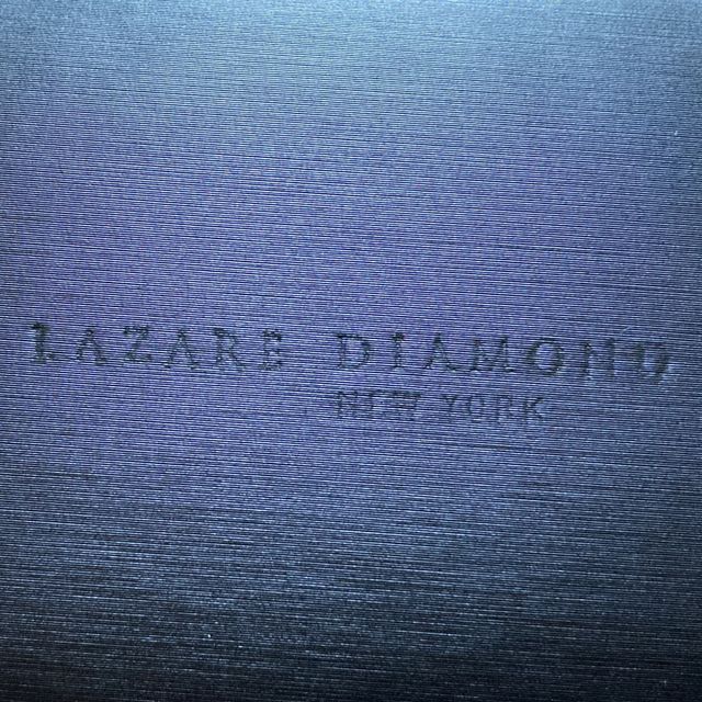 【ラザール ダイヤモンド(LAZARE DIAMOND)の口コミ】 男性でも女性でも満足できるデザイン
お互いが納得して選びました
シンプ…
