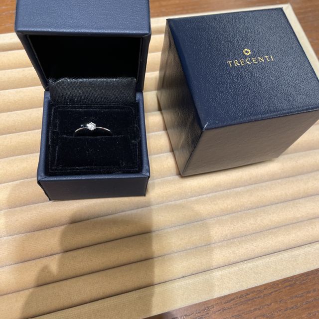 【TRECENTI(トレセンテ)の口コミ】 シンプルなデザインの婚約指輪を探していてトレセンテさんで相談させても…