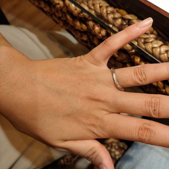 【杢目金屋(もくめがねや)の口コミ】 写真やカタログでみると、かなり木目がしっかりと付いているイメージでし…