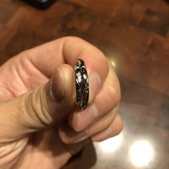 【4℃ BRIDAL(ヨンドシーブライダル)の口コミ】 予算内での指輪を探していて、シンプルなものを探していたが、こちらは合…