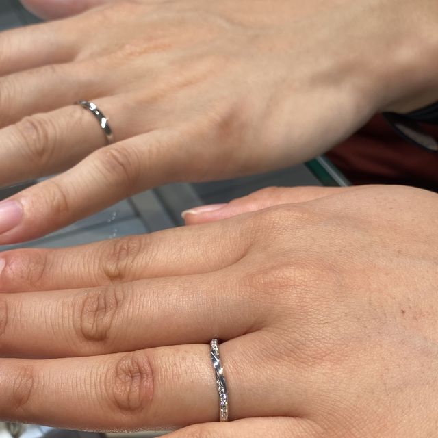【アイプリモ(I-PRIMO)の口コミ】 プラチナ素材、鍛造リングなので、鍛造ならではの細さやカクッとしたライ…
