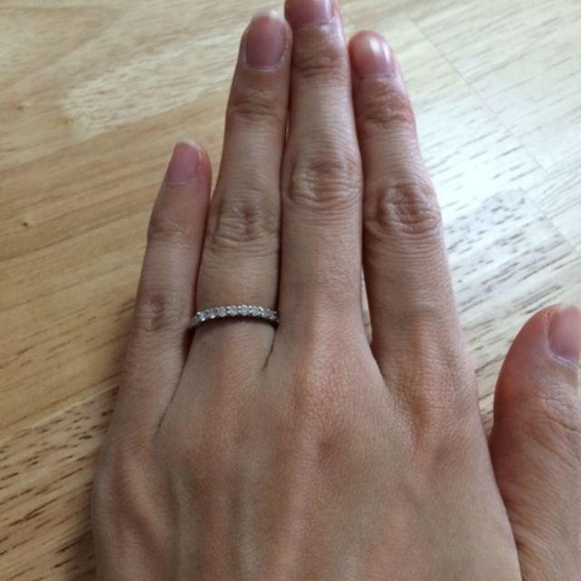 【ティファニー(Tiffany & Co.)の口コミ】 ソリティアかエタニティか迷っていたのですが、ソリティアだと後々つける…