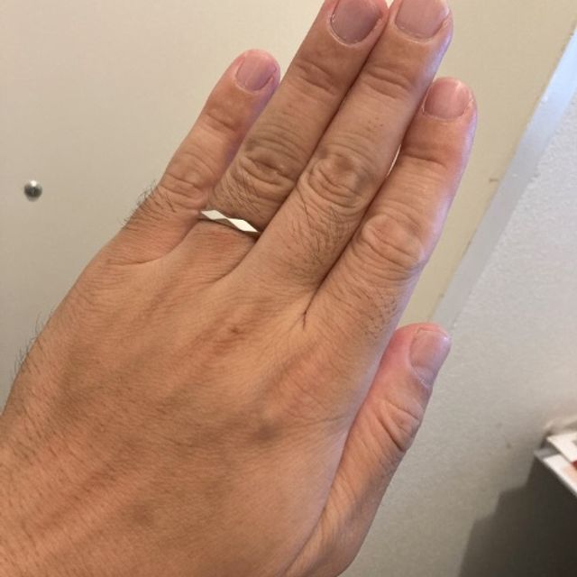 【ブシュロン(BOUCHERON)の口コミ】 結婚指輪を探していて、ネットで検索したのがブシュロンでした。他には無…
