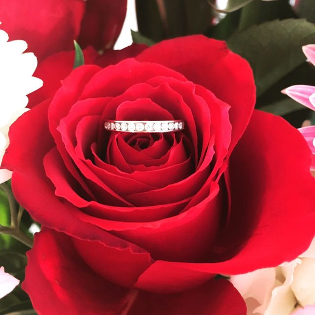 【STAR JEWELRY(スタージュエリー)の口コミ】 結婚指輪は毎日つけるので、シンプルなものではなく、見る度に幸せな気持…