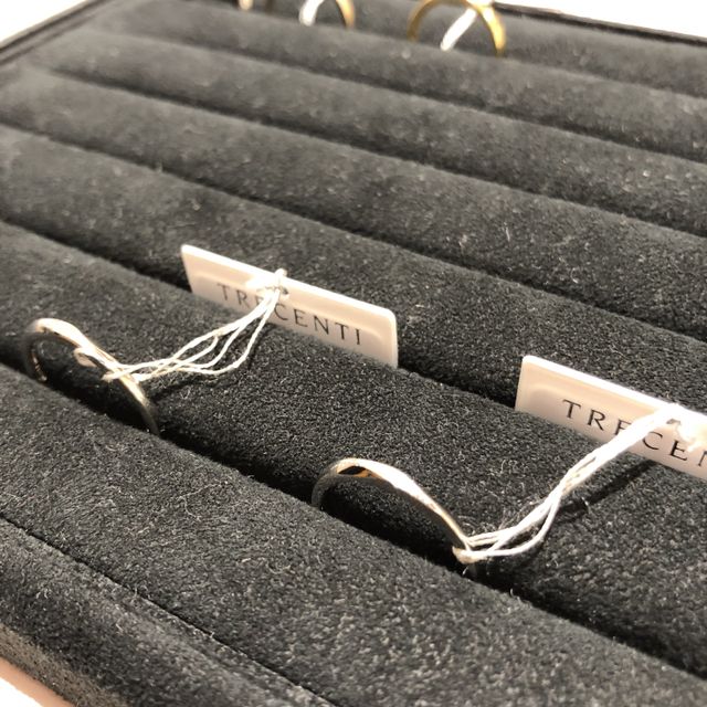 【TRECENTI(トレセンテ)の口コミ】 ダイヤが綺麗で
華奢なデザインが気に入りました！
ずっと着けていても疲…