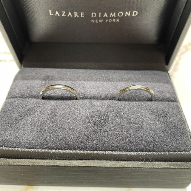 【ラザール ダイヤモンド(LAZARE DIAMOND)の口コミ】 他ブランドも含めまず形状をウェーブかストレートで悩みましたが、長くつ…