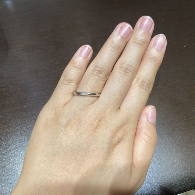 【TRECENTI(トレセンテ)の口コミ】 【素材】ダイヤモンドのメレとプラチナ素材が美しく、指が華奢に見える。…