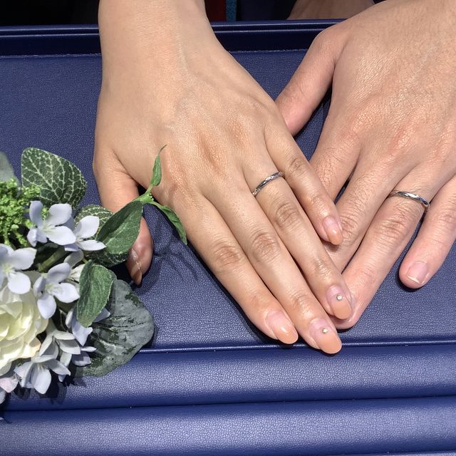 【銀座ダイヤモンドシライシの口コミ】 銀座ダイヤモンドシライシさんは、それぞれのリングに名前があって、親し…