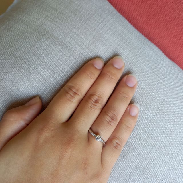 【ラザール ダイヤモンド(LAZARE DIAMOND)の口コミ】 サプライズでいただいたので、自分が決めたわけではありませんが、とても…