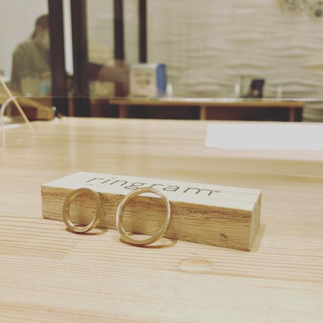 【ringram(リングラム)の口コミ】 ロードオブザリングの指輪みたいなのがカッコよかった。プラチナよりかは…