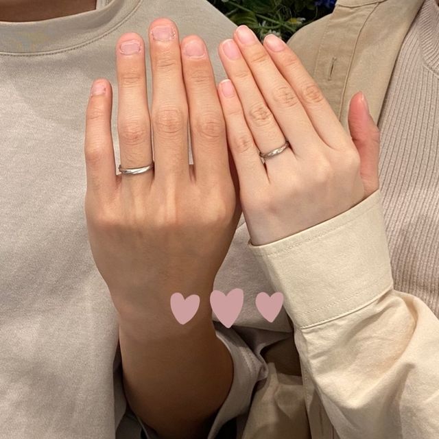 【YUKA HOJO(ユカホウジョウ)の口コミ】 色合いとデザインが気に入りYUKAHOJOの指輪を選びました。彼はシルバーで…