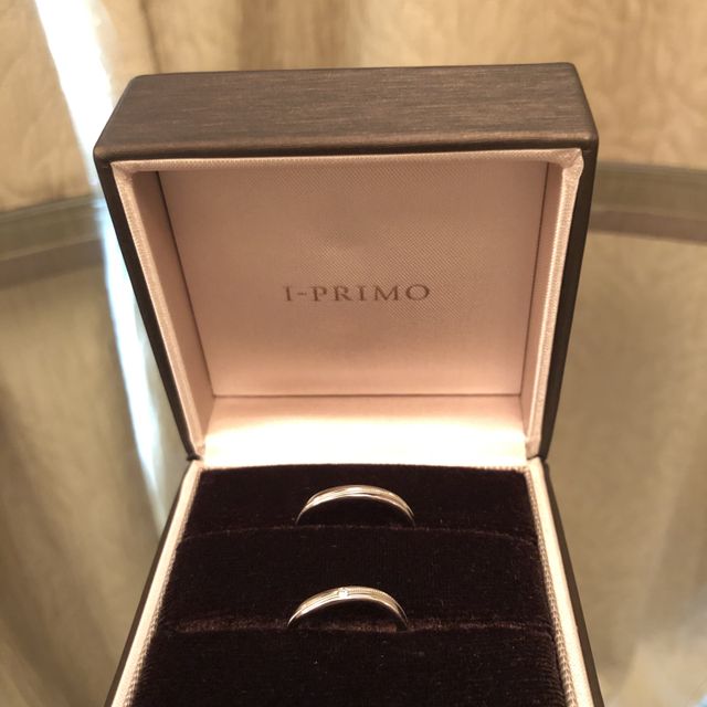 【アイプリモ(I-PRIMO)の口コミ】 欲しかったミル打ちだったことと、ウェーブがかかり薬指に似合うデザイン…