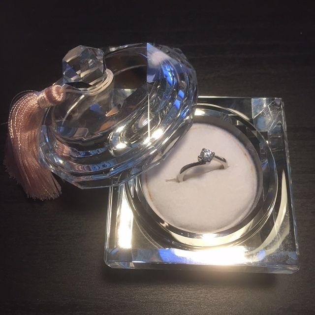 【アイプリモ(I-PRIMO)の口コミ】 結婚以前は他社の指輪を付けており、婚約指輪はその他社の指輪とだいぶ悩…