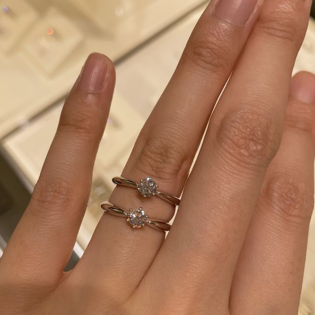 【MIKIMOTO(ミキモト)の口コミ】 シンプルで王道なデザインが多くthe婚約指輪！という感じです。立て爪のセ…