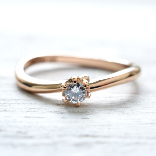 【湘南彫金工房 andfuseの口コミ】 スタッフの方に丁寧に指導して頂きながら作成しました！
形は自分で考えら…