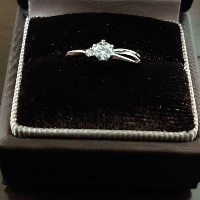 【アイプリモ(I-PRIMO)の口コミ】 ペアリングに合うデザインを選びました。
サプライズで用意して、彼女の誕…