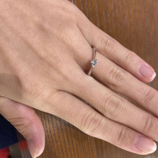 【TRECENTI(トレセンテ)の口コミ】 シンプルな一石ダイヤモンド、国内ブランドということでリング部分がダイ…