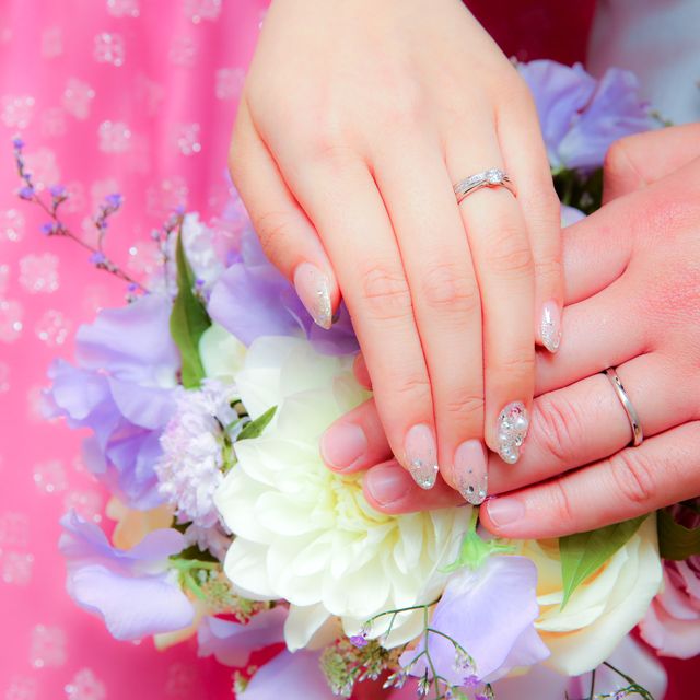 【エクセルコダイヤモンド(EXELCO DIAMOND)の口コミ】 エンゲージリングと重ね付けをする前提でシンプルなストレートな形、かつ…