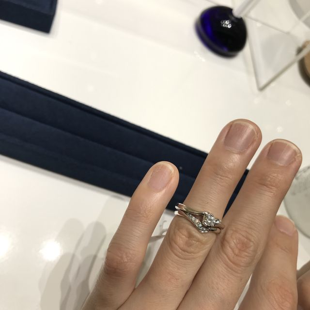 【4℃ BRIDAL(ヨンドシーブライダル)の口コミ】 購入しやすい価格帯と、卓越したデザインが決め手です。アフターサービス…