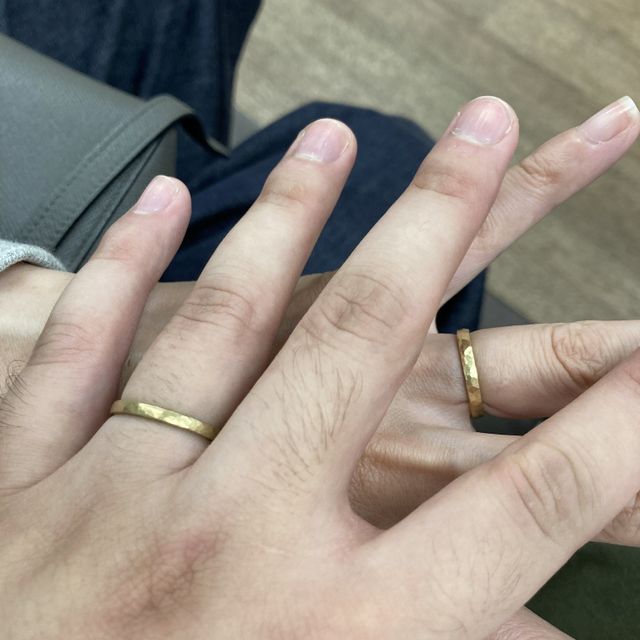 【CRAFY(クラフィ)の口コミ】 素材は2人で相談してホワイトゴールドにしました。デザインはミルグレイン…