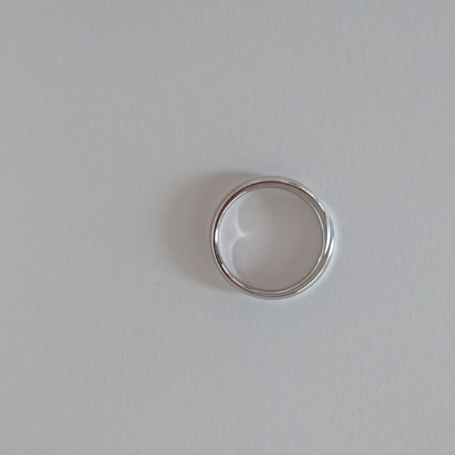 【アイプリモ(I-PRIMO)の口コミ】 妻が色んな店舗で指輪を見て回った中で、光の加減によるダイヤモンドの輝…