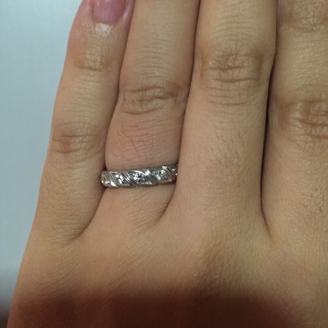 【ショーメ(CHAUMET)の口コミ】 婚約指輪がショーメのプリュムで、結婚指輪は他のブランドでオーダーメイ…