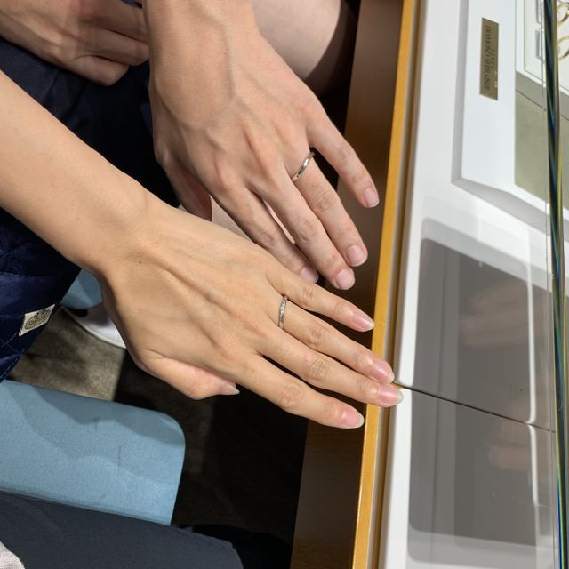 【銀座ダイヤモンドシライシの口コミ】 とてもつけ心地がよく、毎日つけることが可能なデザインであった。さらに…