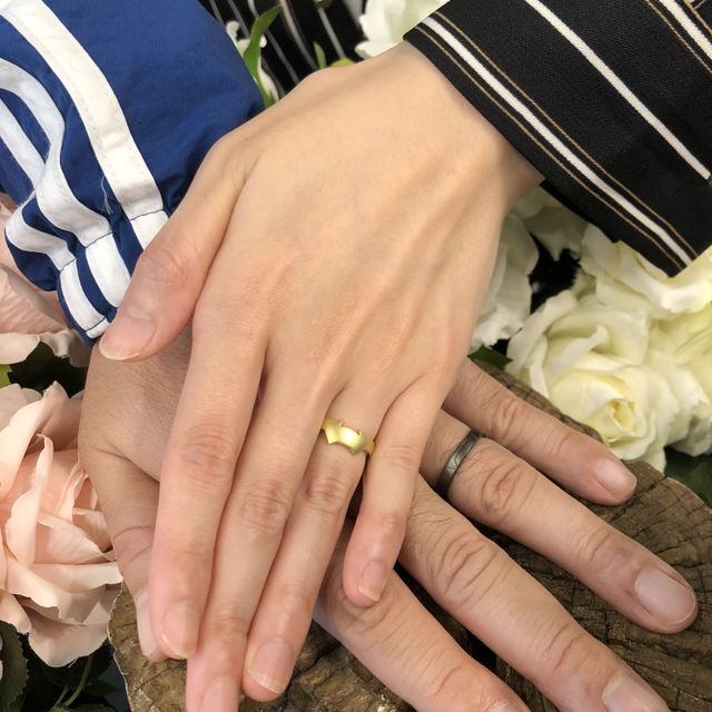 【Hamri(ハムリ)の口コミ】 こだわりが強い夫婦だったので、自分達で好きなものを指輪にできるセミオ…