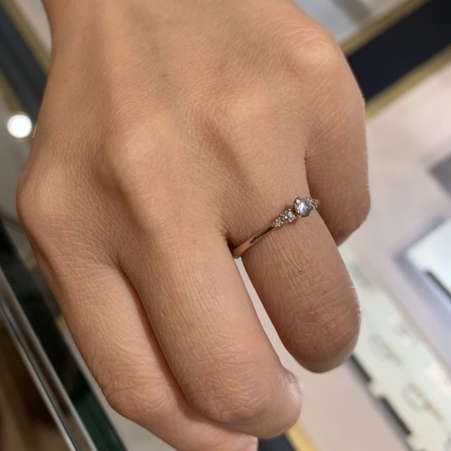 【SIENAROSE(シエナロゼ)の口コミ】 こちらはつけた瞬間に本当にかわいくてテンションが上がりました。プリン…