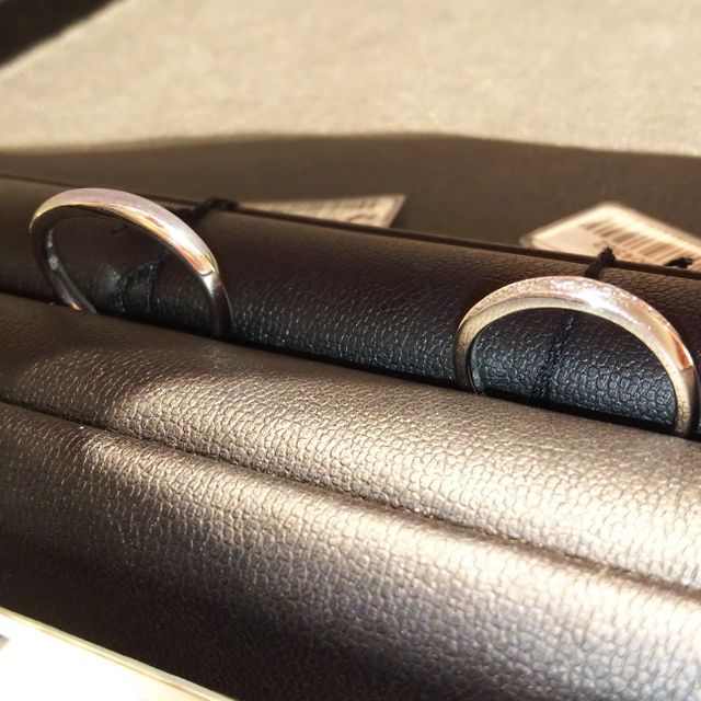 【エクセルコダイヤモンド(EXELCO DIAMOND)の口コミ】 ダイヤモンドの専門店だけあって、輝きがとにかく素晴らしいです！！
緩や…