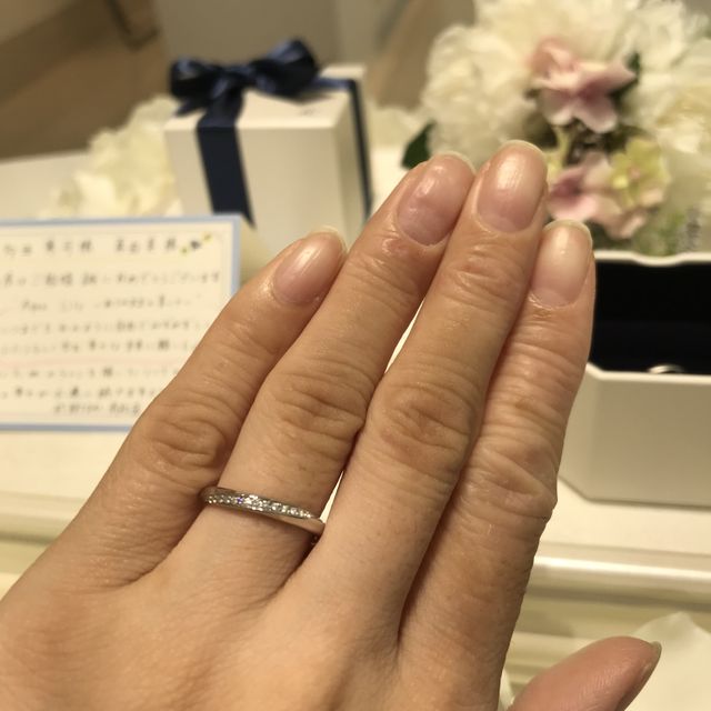 【4℃ BRIDAL(ヨンドシーブライダル)の口コミ】 一生に一度の大事な買い物なので色んなお店に何度も足を運びました。決め…