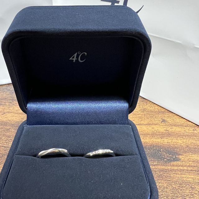 【4℃ BRIDAL(ヨンドシーブライダル)の口コミ】 指輪のデザインは、どこのブランドよりも一番好きで、指輪ひとつひとつに…