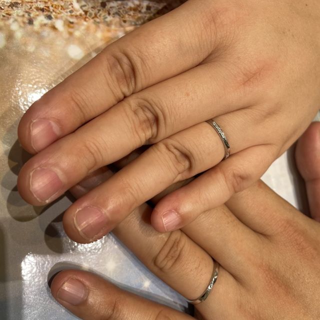 【アイプリモ(I-PRIMO)の口コミ】 値段もそうですが何よりも自分達が指輪をはめた時しっくりきて納得のいく…