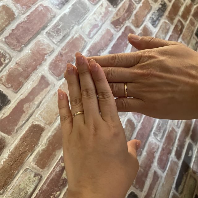 【insembre(インセンブレ)の口コミ】 シンプルなデザインと素材に一目惚れです。下見であちこち回りましたが、…