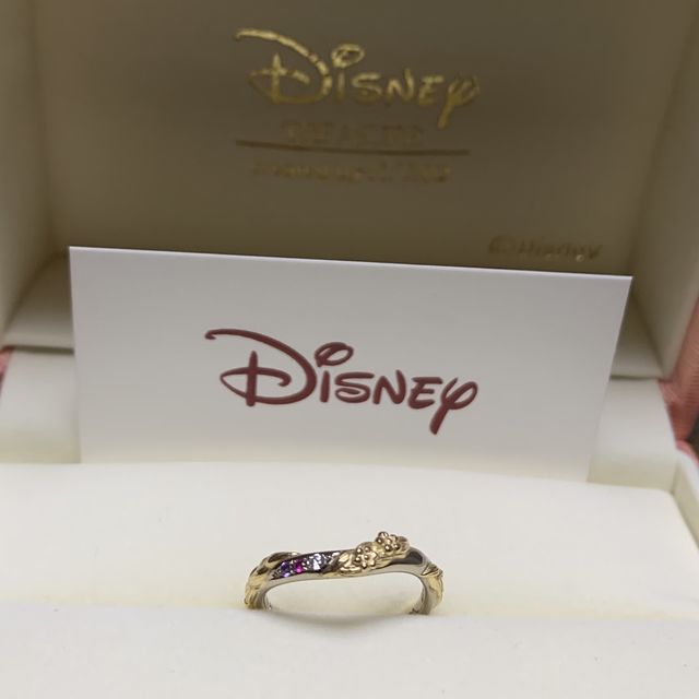 【ケイウノ ブライダル(K.UNO BRIDAL)の口コミ】 自分だけのデザインが指輪になると言うことがとても魅力でした。ディズニ…