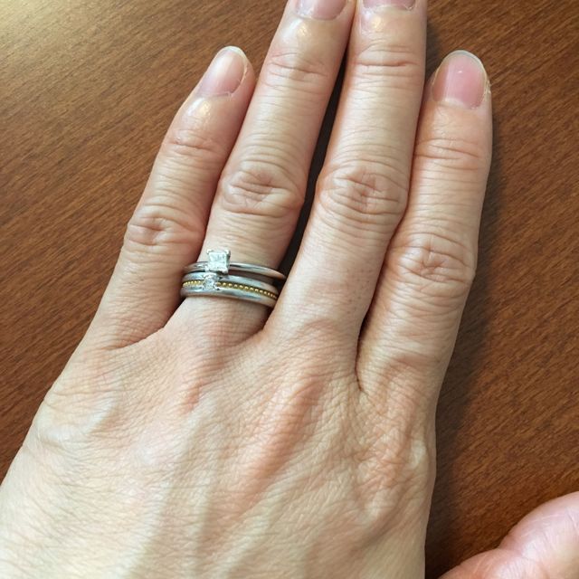 【ティファニー(Tiffany & Co.)の口コミ】 婚約指輪は主人が内緒で準備してくれました。主人はブランドなどは疎いの…